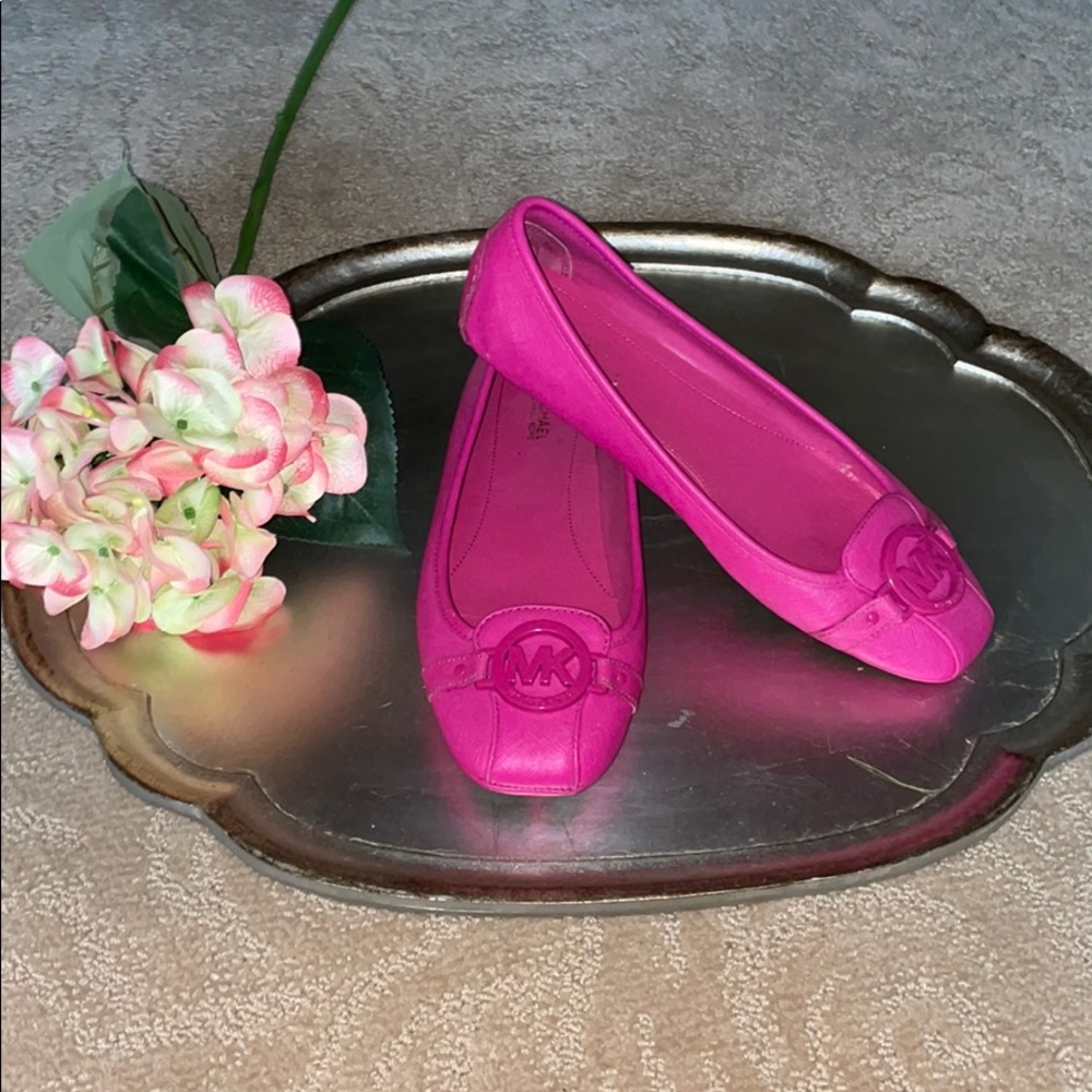 Michael Kors hot pink loafer, 8.5
